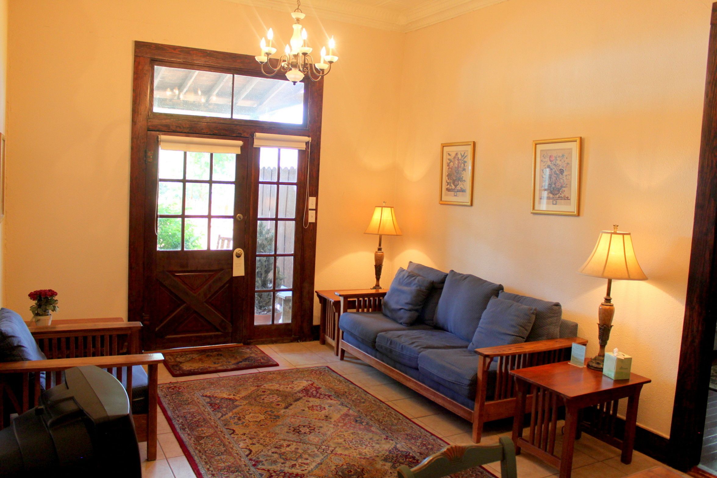 1 bedroom, desk, free wifi, bed sheets