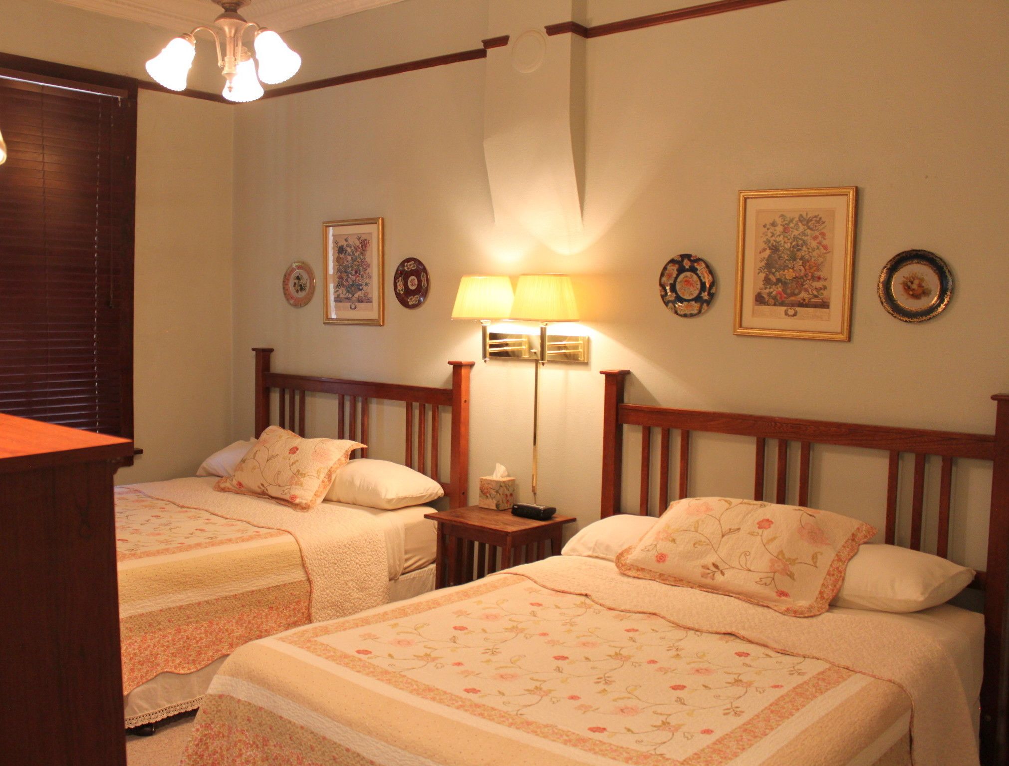 1 bedroom, desk, free wifi, bed sheets