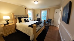 The Oasis, 1 Queen Bed, Private Bathroom