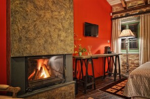 Living area - Aithrio Guesthouse (Zagori)