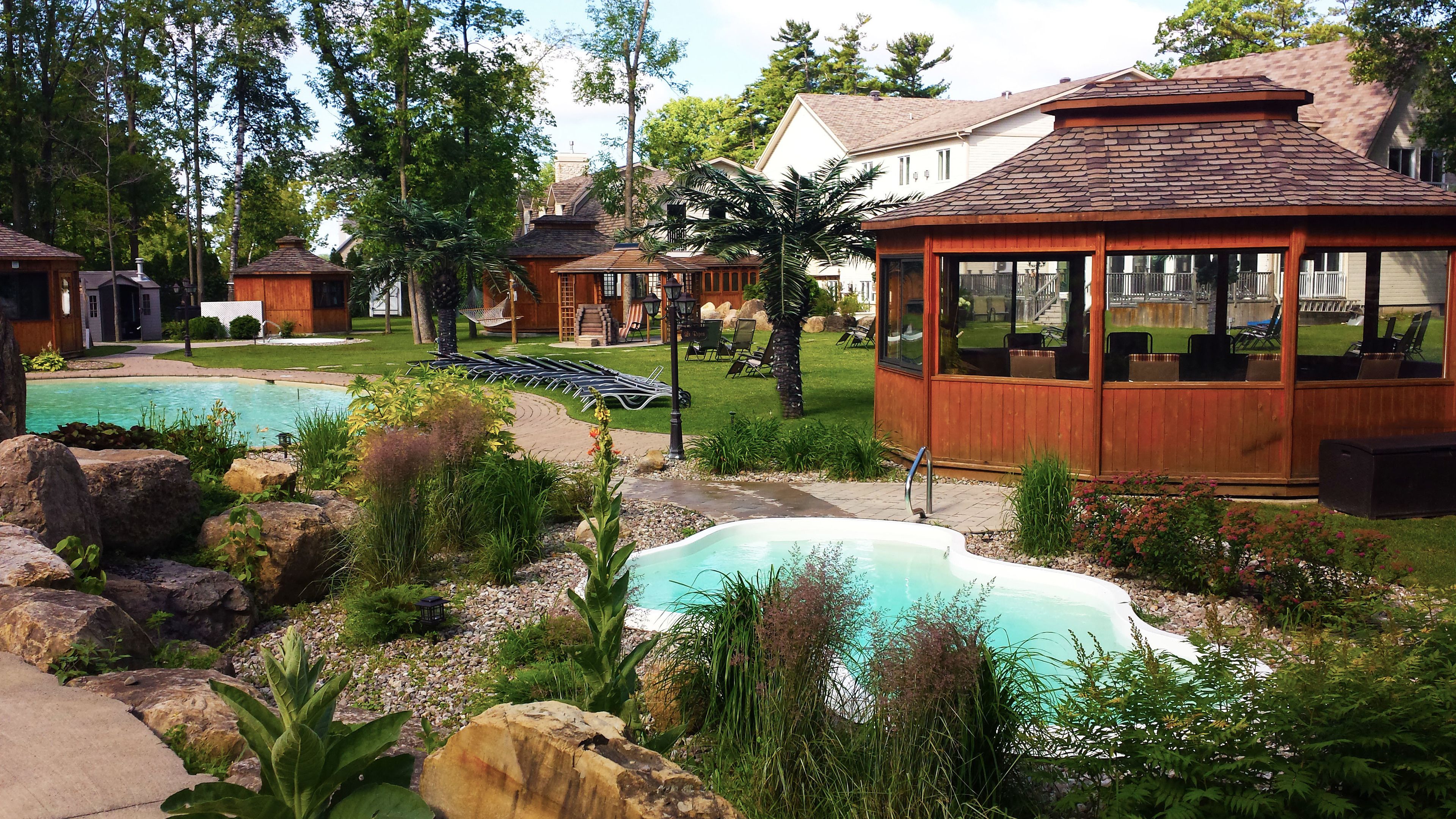 Sauna, bain à remous, hammam, massages aux pierres chaudes