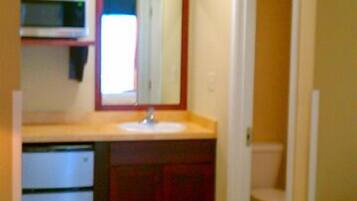 Fridge, microwave, coffee/tea maker