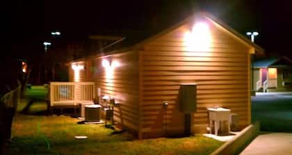 FieldHouse Inn
