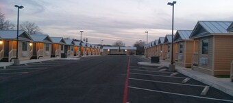 ฟิลด์เฮาส์อินน์