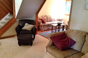 Cottage, 3 Bedrooms | Living room | Flat-screen TV, fireplace, DVD player - BeachView Cottage (Saugeen Shores)