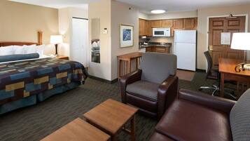 Premium bedding, desk, iron/ironing board, free cribs/infant beds