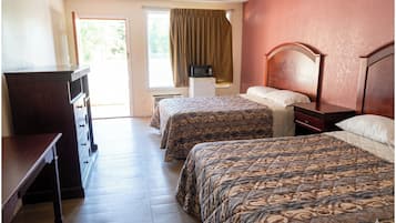 Quarto, 2 camas de casal, para fumantes