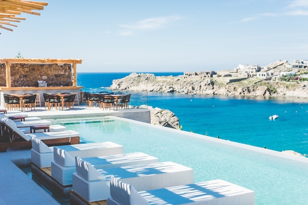 Piscina infinita
