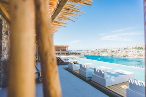 Sundeck