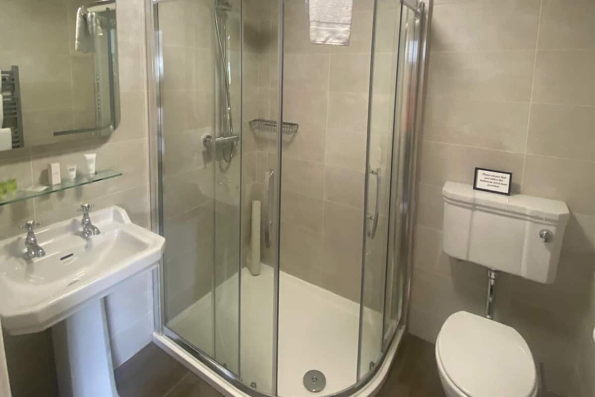 Double Room, Ensuite, Sea View | Bilik Mandi