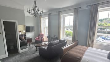 Suite, Ensuite, Sea View