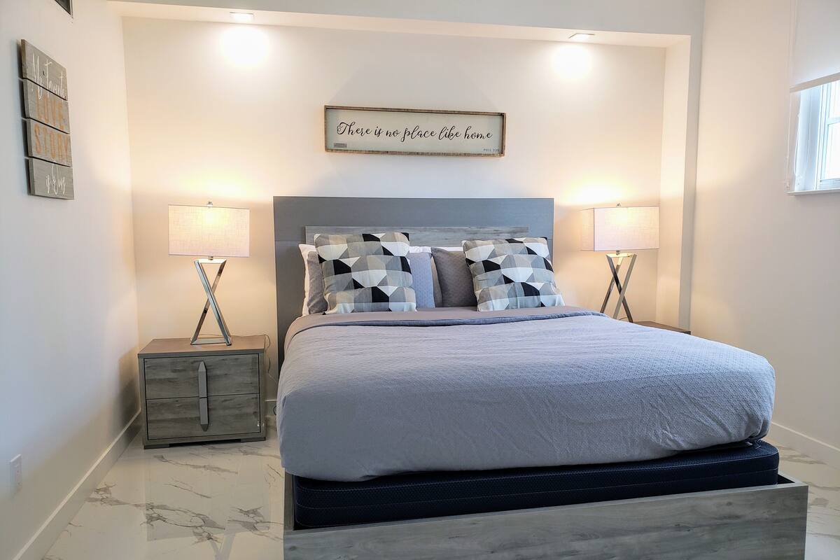 Premium Apartment | 1 bedroom, premium bedding, in-room safe, laptop workspace