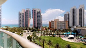 Beach/ocean view - Ocean Reserve Apartments by FlatsAway (Sunny Isles Beach)