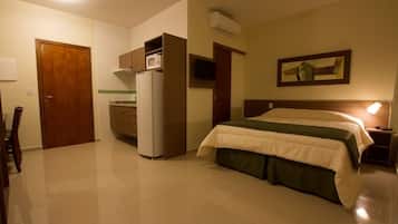 1 chambre, coffres-forts dans les chambres, bureau, Wi-Fi gratuit