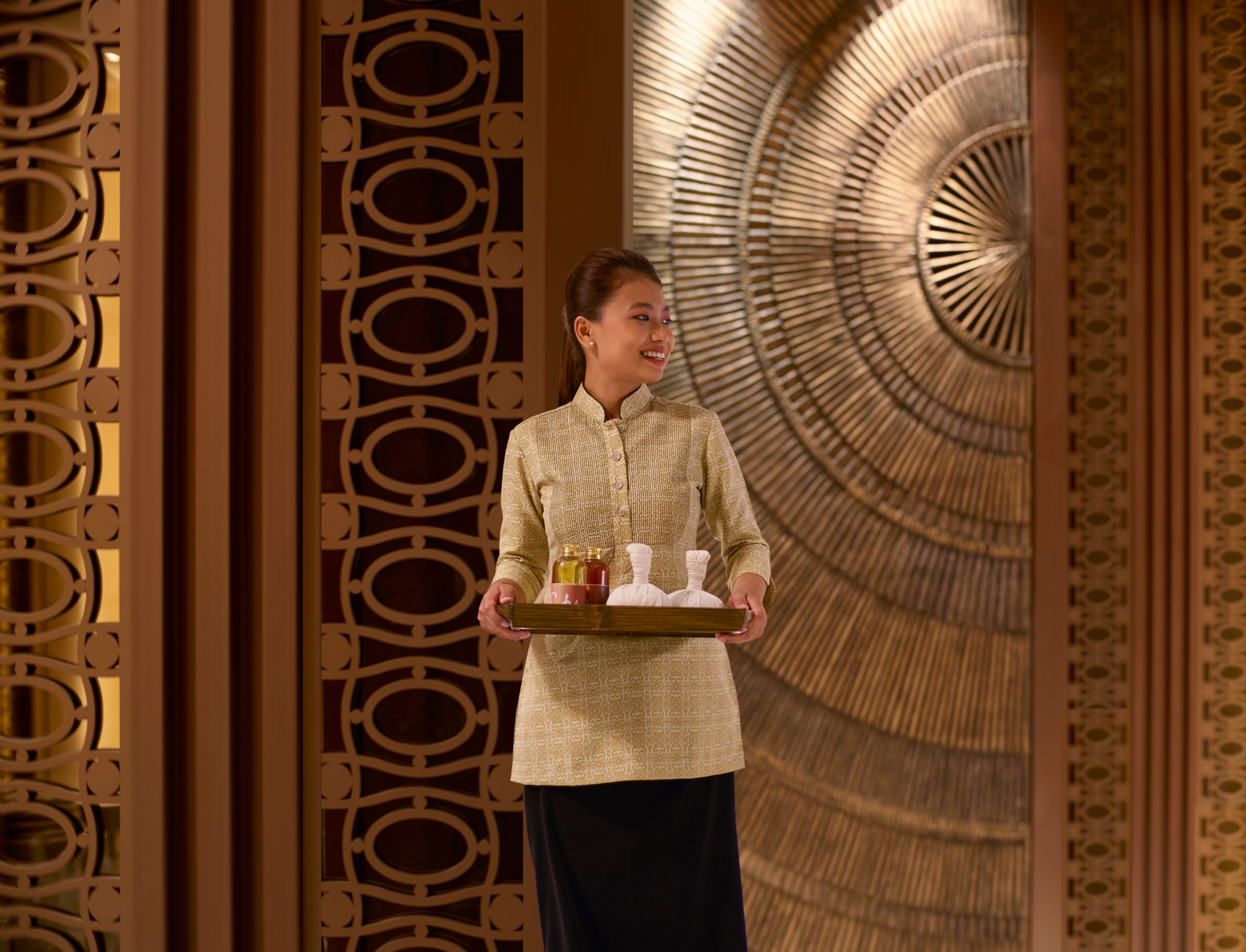 couples treatment room(s), sauna, hot tub, steam room, body treatments