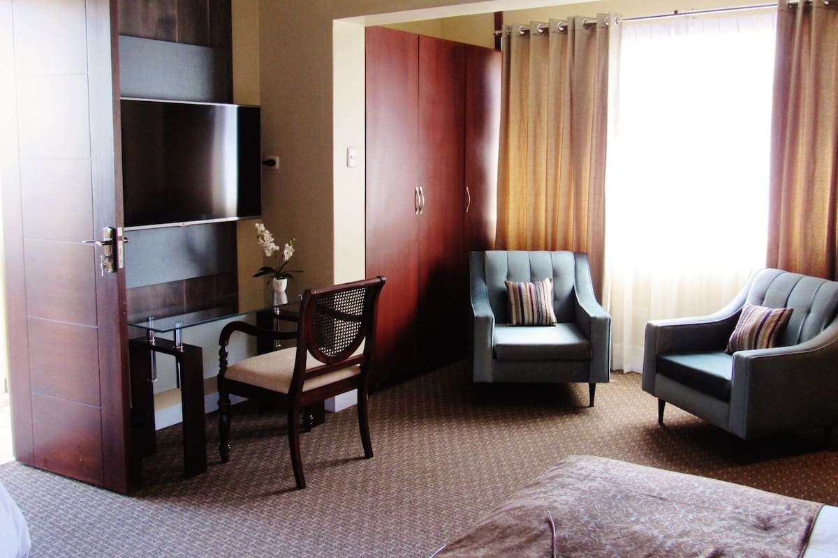 premium bedding, down duvets, select comfort beds, minibar