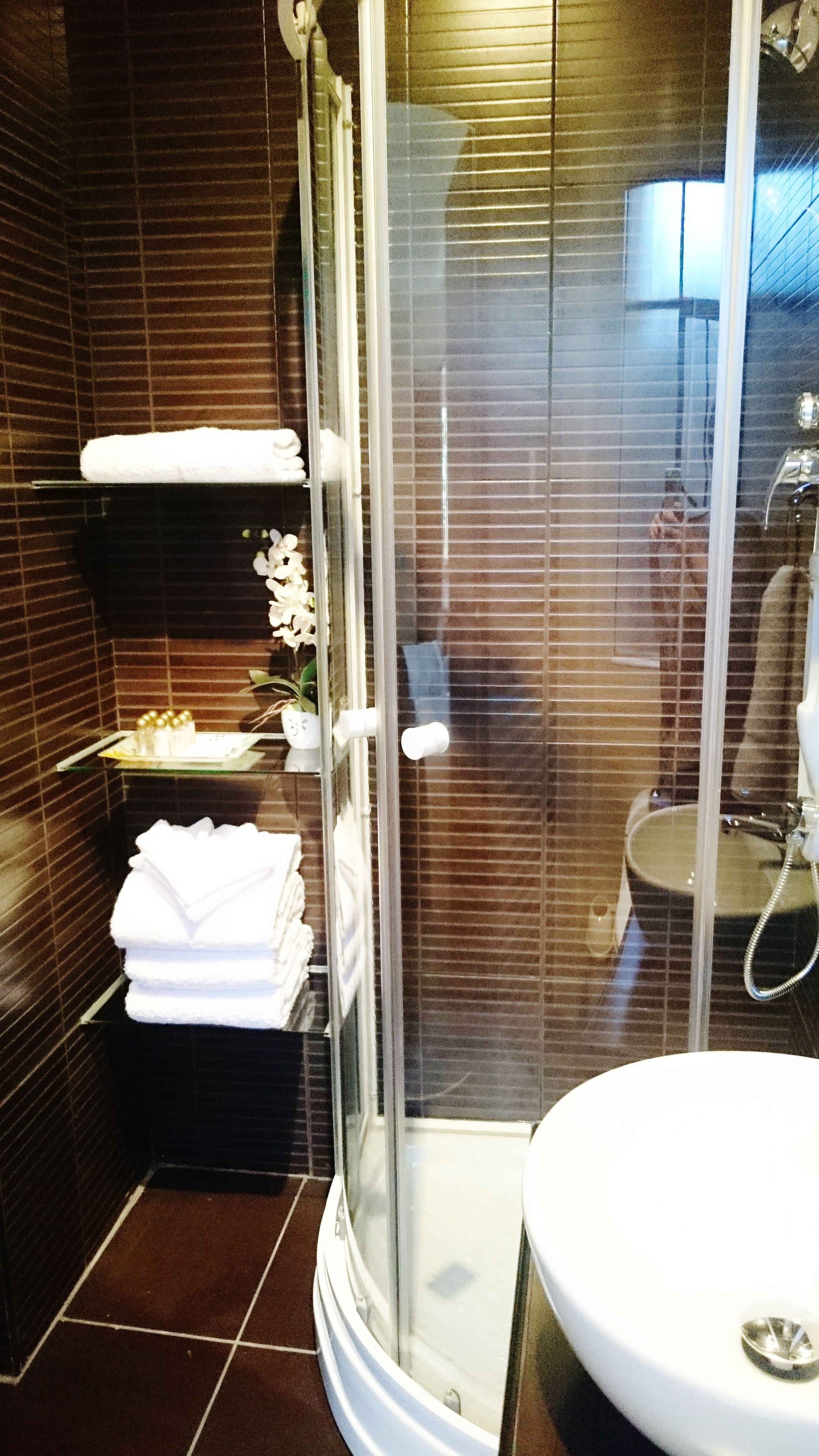 premium bedding, down duvets, select comfort beds, minibar