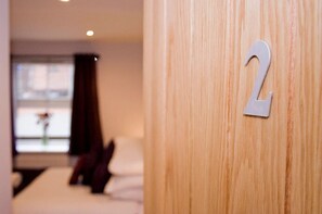 Double Room, Ensuite, Ground Floor - The Wheatsheaf (Northampton)