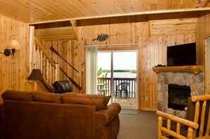 Cabin, 4 Bedrooms (Cabin 4) | Living room