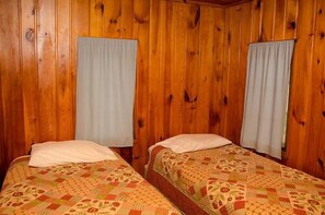 Cabin, 3 Bedrooms (Cabin 5 or 15) | Individually decorated, individually furnished, desk, free WiFi