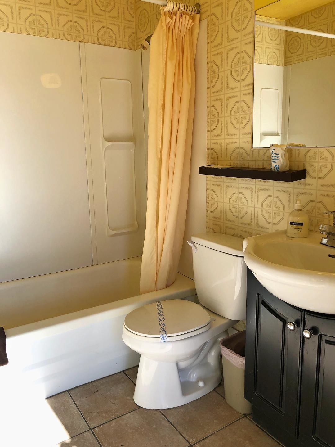 Family Suite, 2 Bedrooms, Kitchen | Bathroom sink
