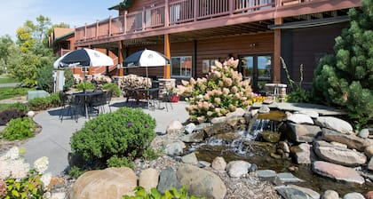 Appeldoorn's Sunset Bay Resort