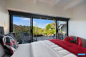 Apartment, 2 Bedrooms | Premium bedding, desk, soundproofing, iron/ironing board - Maison de Rose (Auckland)