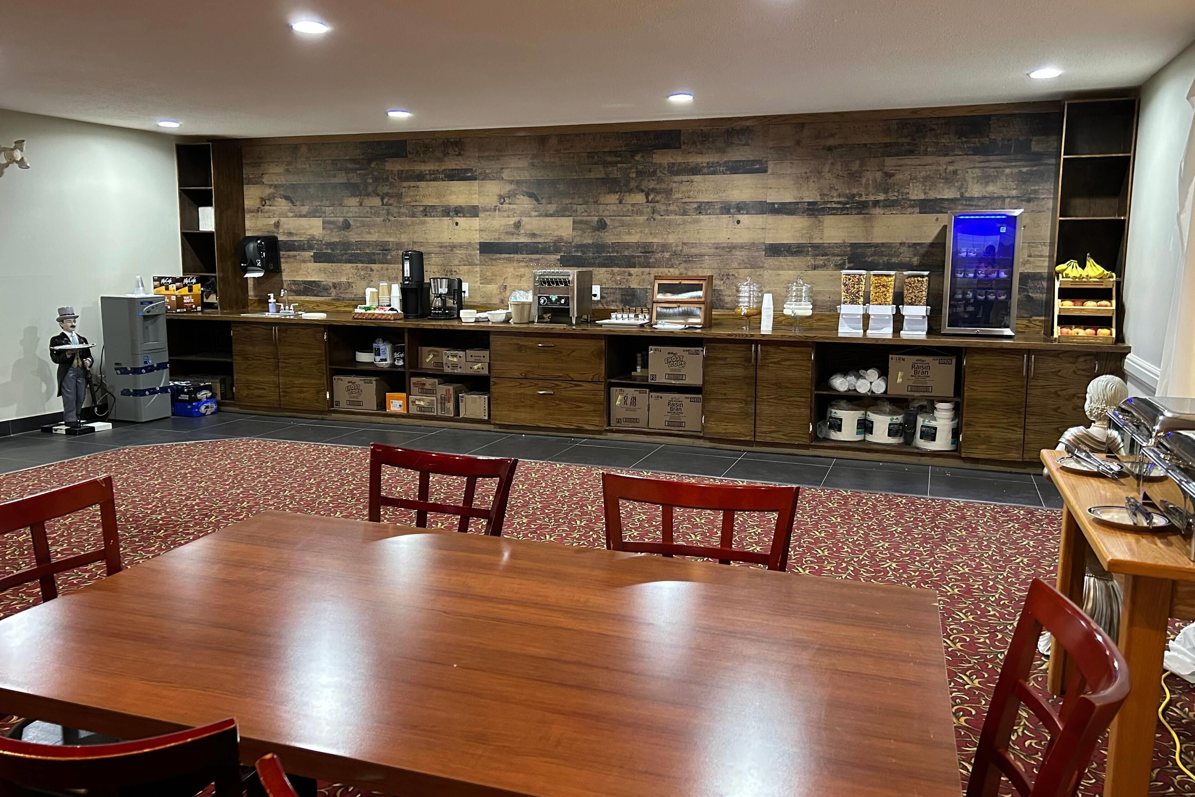 Free daily local cuisine breakfast