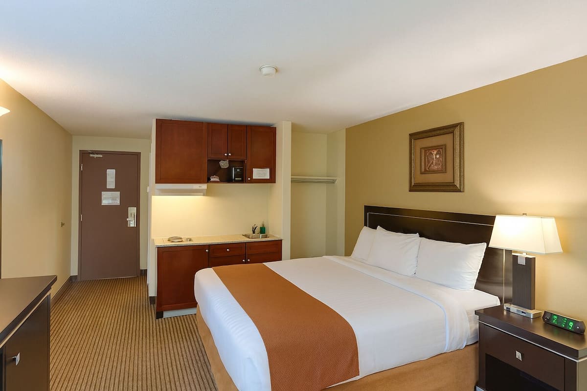 Phòng, 1 giường cỡ king, không hút thuốc (Efficiency) | Nệm cao su hoạt tính (memory foam)