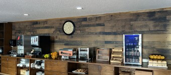 Travelodge by Wyndham Valleyview AB