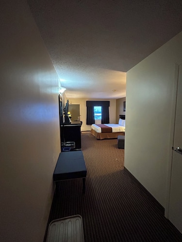 Travelodge by Wyndham Valleyview AB