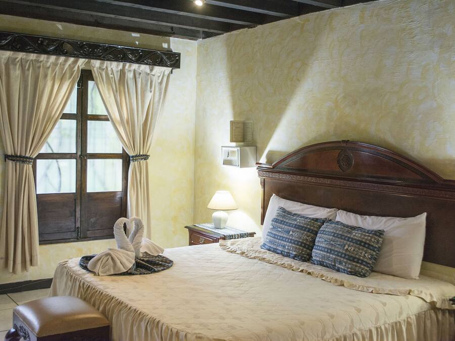 In-room safe, free WiFi