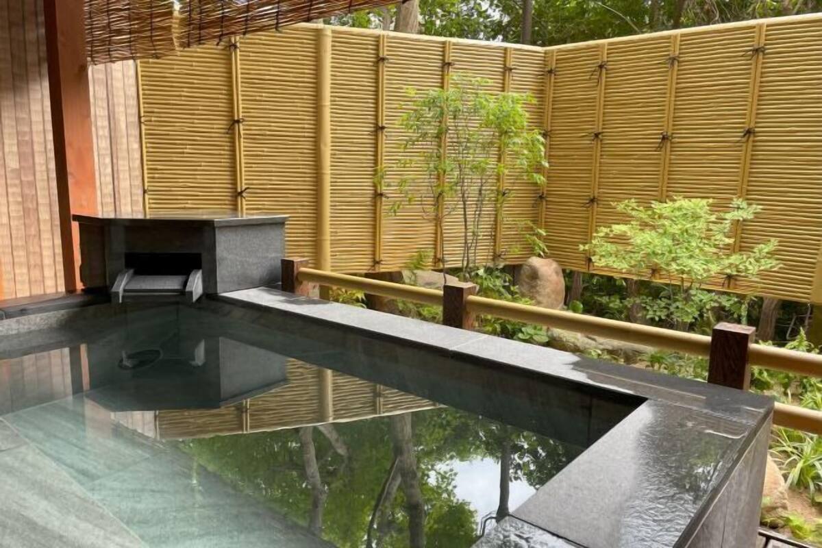 Spa | Body treatments, facials, massages