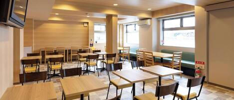 Daily buffet breakfast (JPY 990 per person)