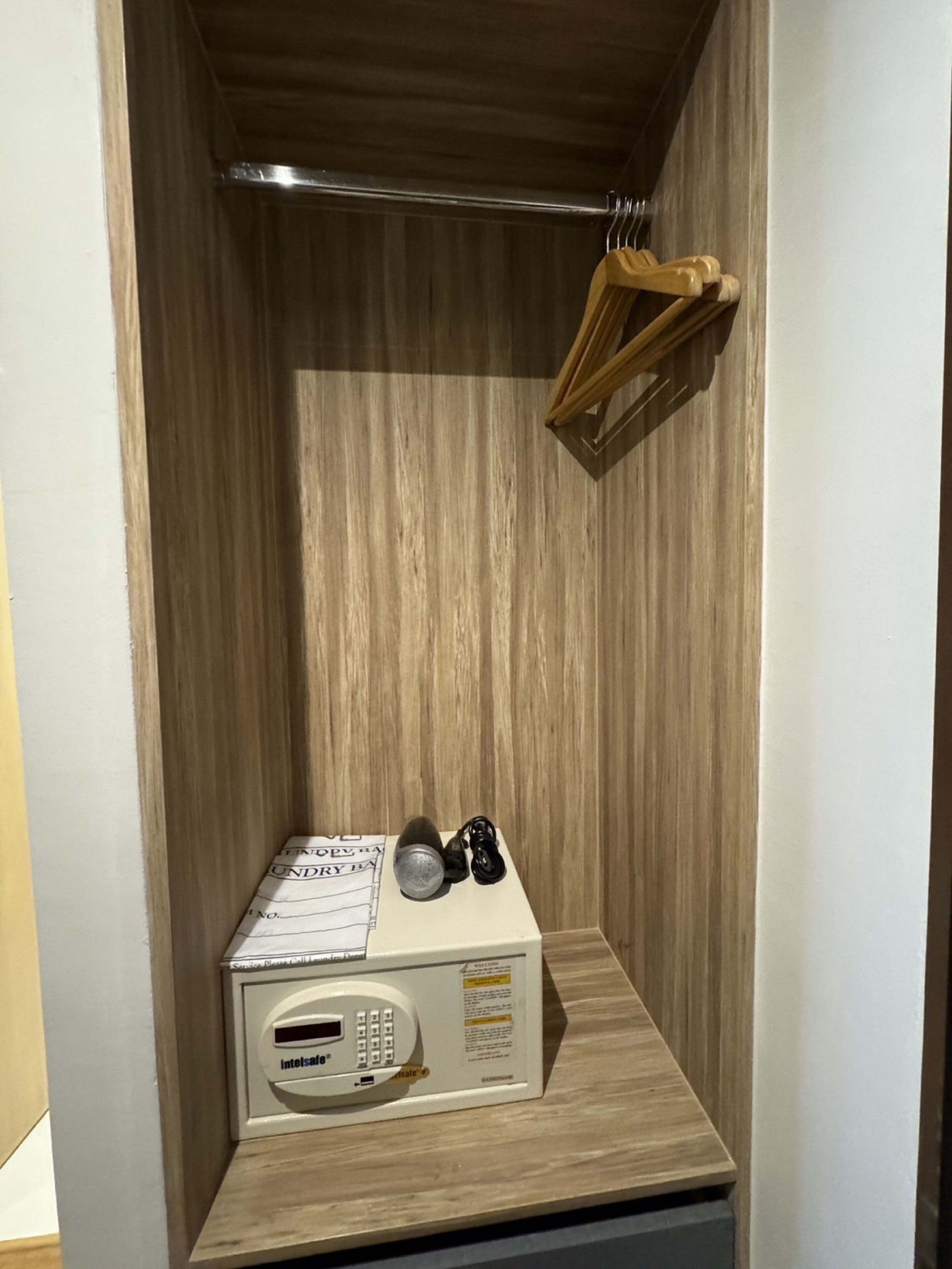 Photo - iCheck inn Sukhumvit 19