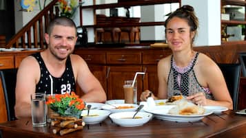 Couples’ dining