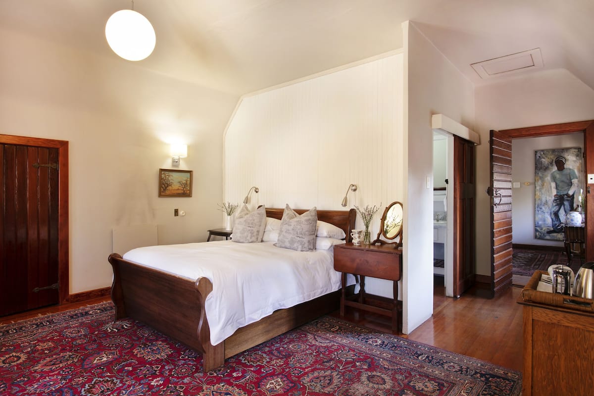 1 bedroom, premium bedding, desk, iron/ironing board