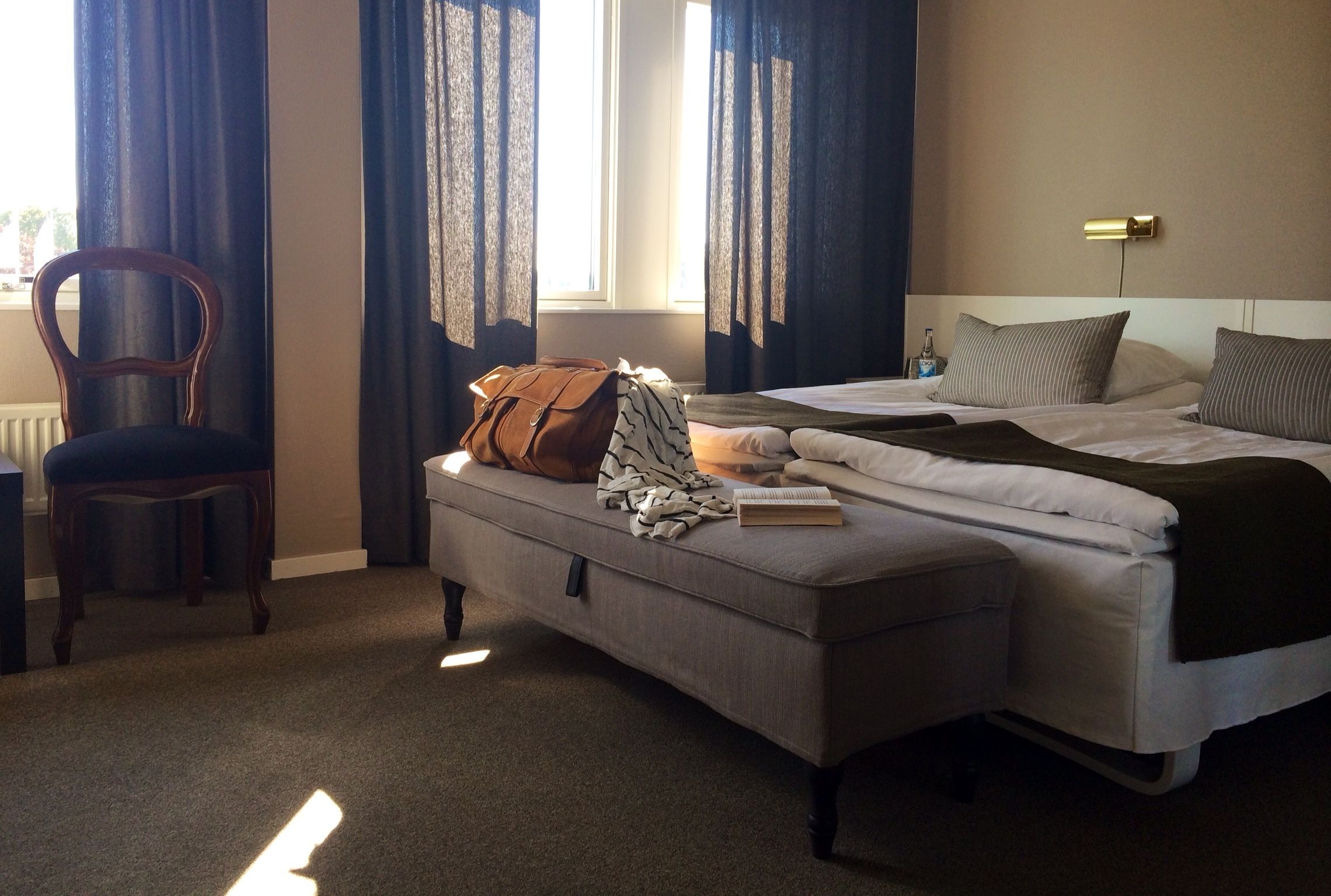 twin room | 1 bedroom, pillow-top beds, individually decorated