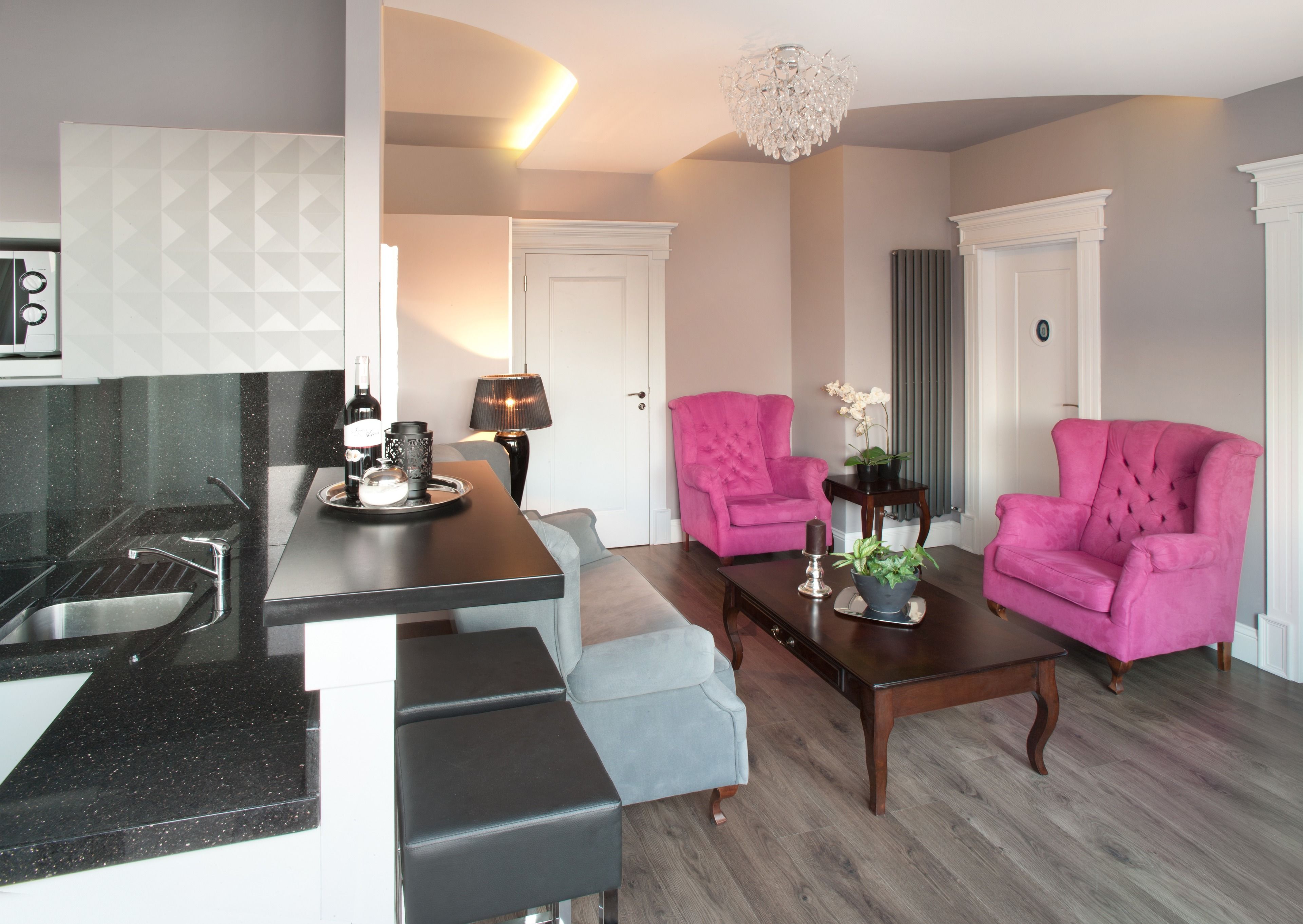 apartment (for 4 persons) | living area | flat-screen tv