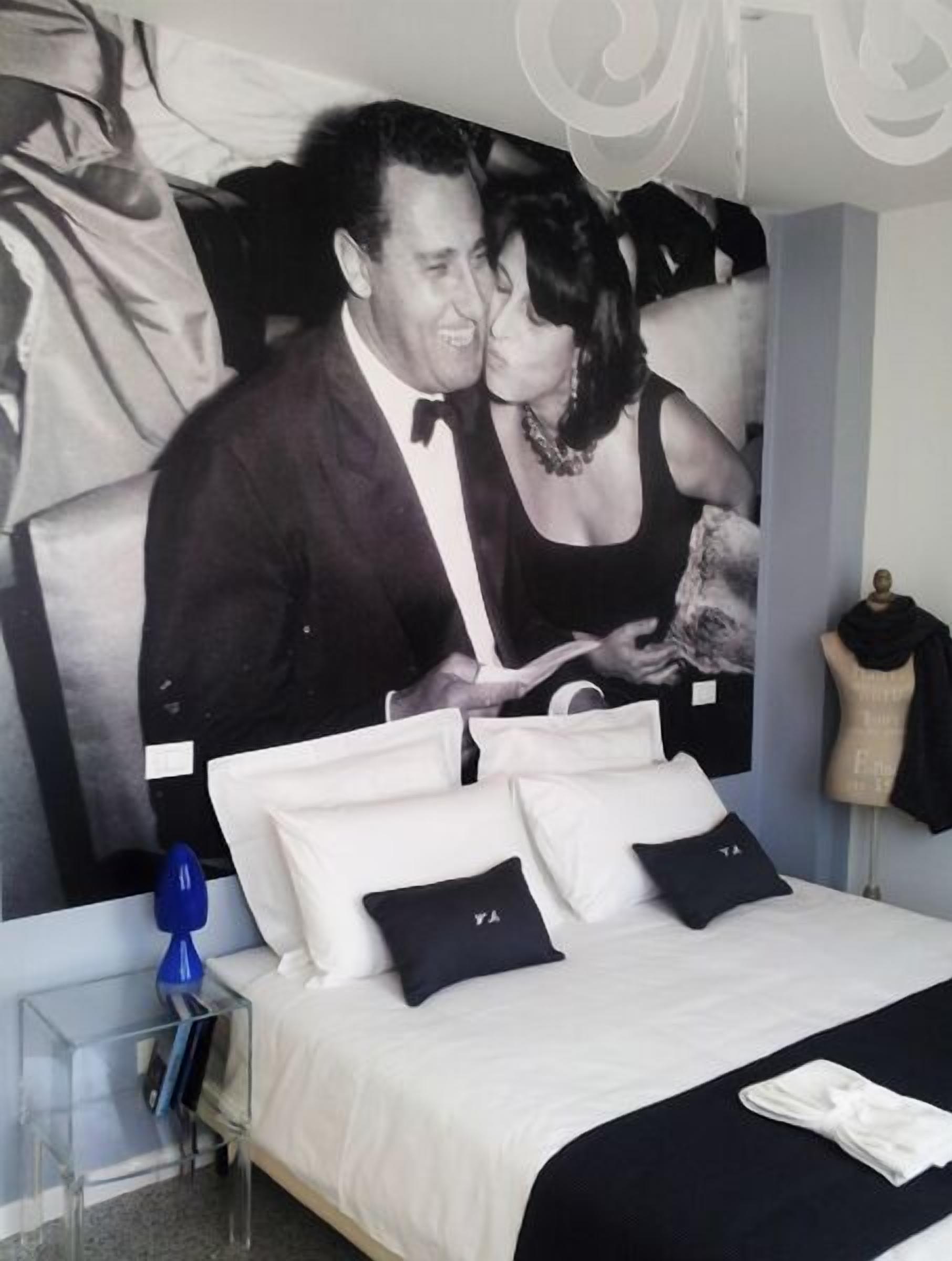 Photo - Villa Venice Movie