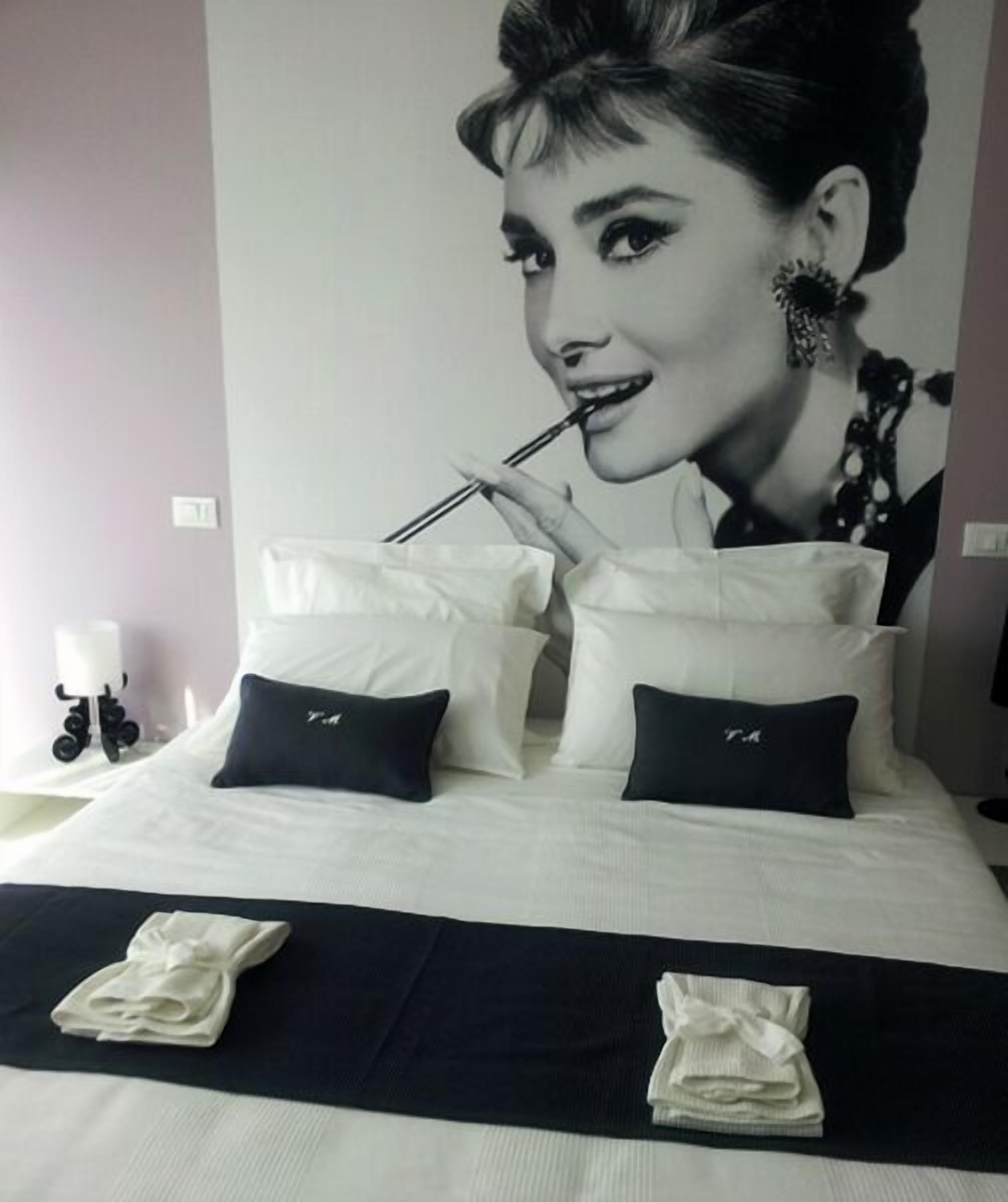 Photo - Villa Venice Movie