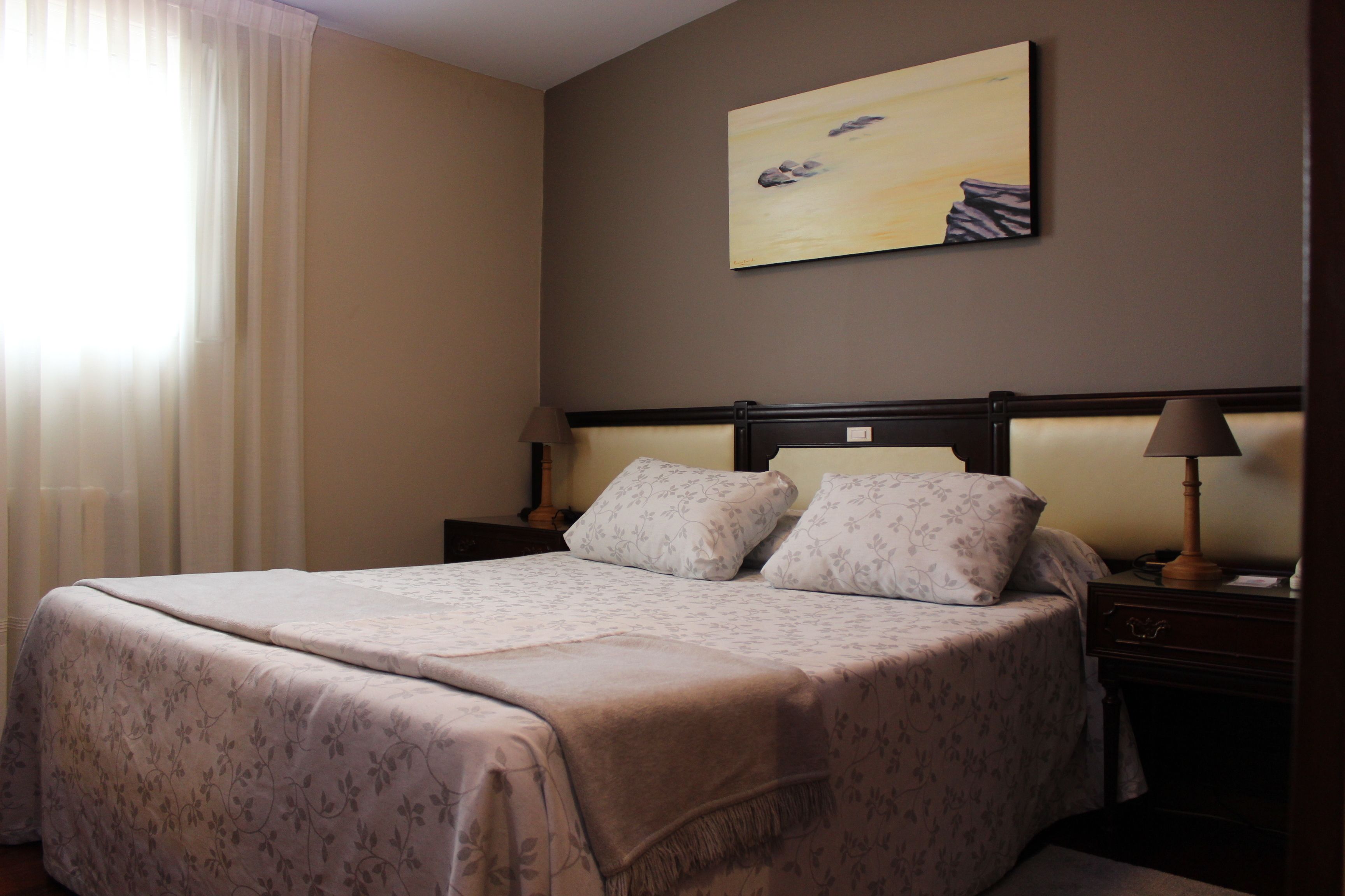 desk, blackout curtains, free cots/infant beds, rollaway beds