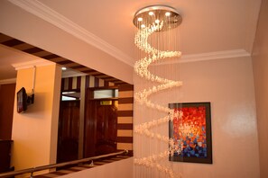 Couples treatment room(s), sauna, hot tub, steam room, body treatments - Weston Hotel (Nairobi)