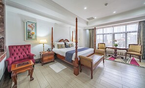 Living area - Weston Hotel (Nairobi)