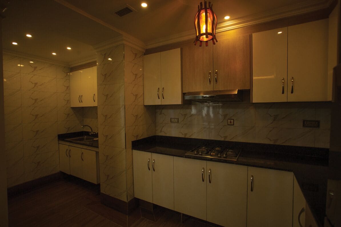 presidential suite | private kitchen | electric kettle, high chair