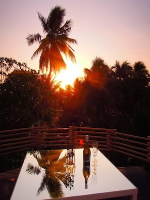 View With A Room  | In-room dining - Bangkok Tree House (Phra Pradaeng)