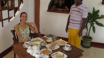 Petit déjeuner compris