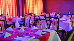 Breakfast, lunch and dinner served  - Eagle Palace Hotel (Nakuru)