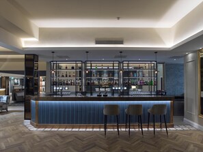 Bar (en el alojamiento)