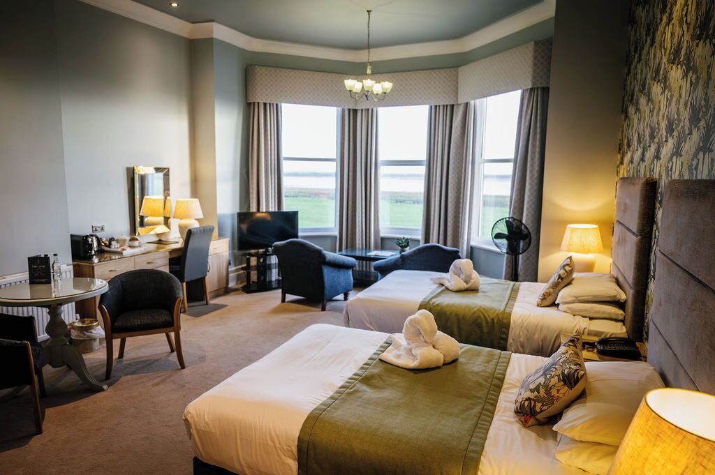 chairmans twin room | desk, laptop workspace, iron/ironing board, free wifi